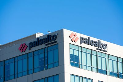 Are Wall Street Analysts Predicting Palo Alto Networks Stock Will Climb or Sink?